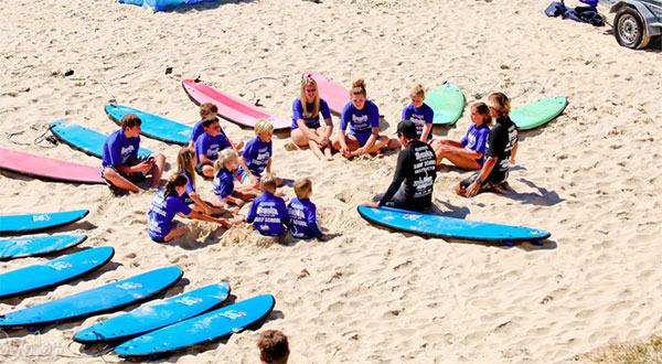 Corporate Groups / Kids surfing party